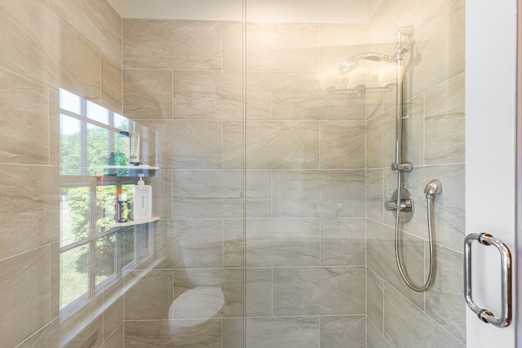 355 Pearse Rd, Swansea, MA, 355 Pearse Rd, Swansea, MA Photo #26