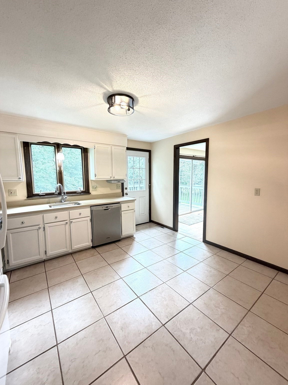 79 Porter Rd, East Longmeadow, MA, 79 Porter Rd, East Longmeadow, MA Photo #15