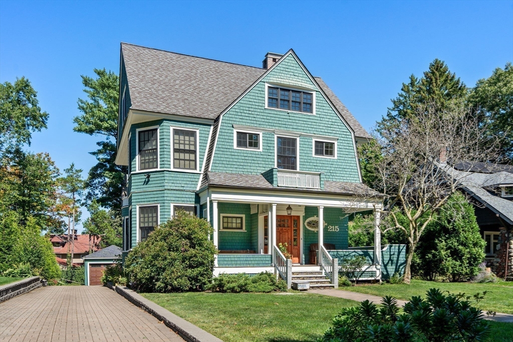 215 Highland Ave