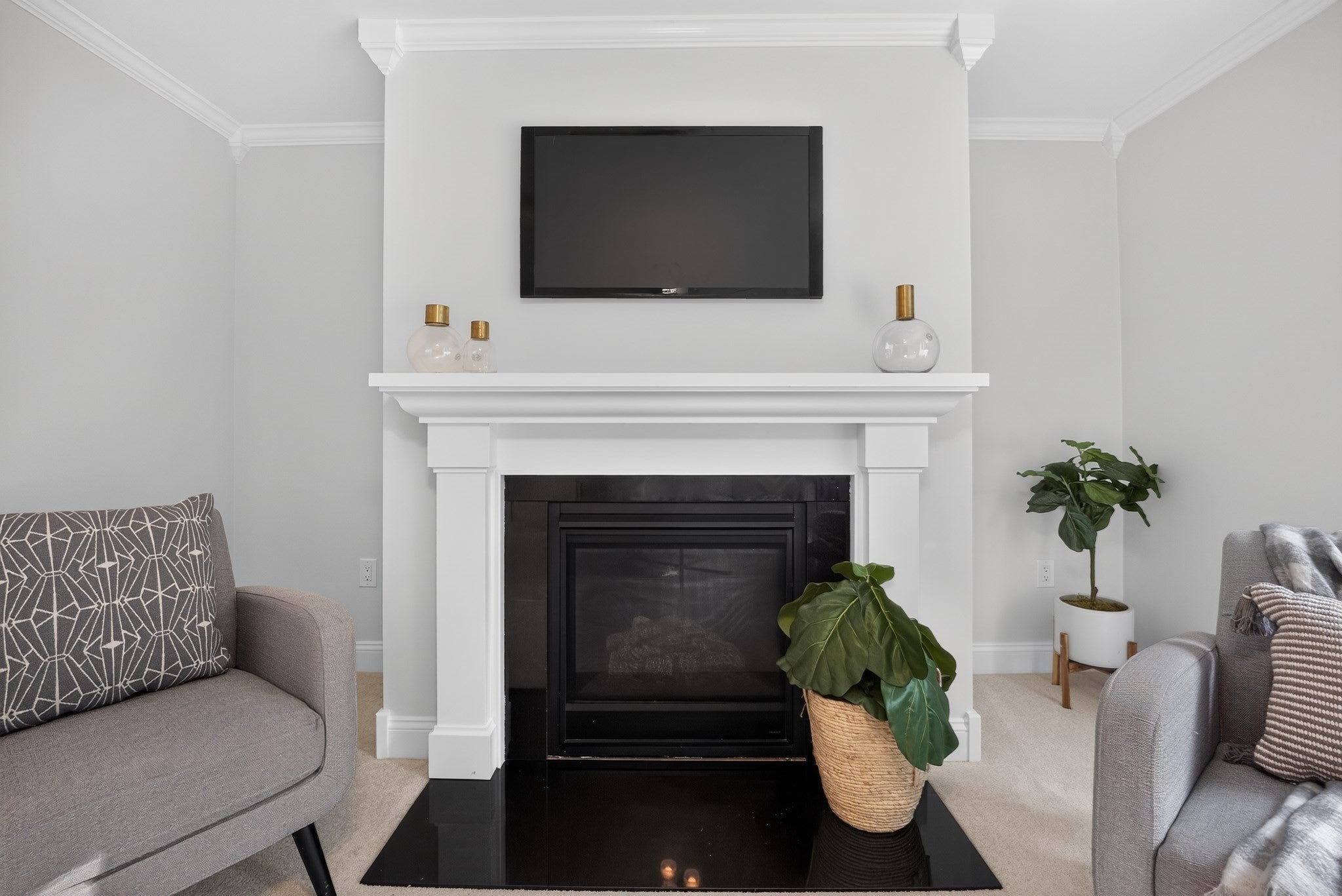 2 Leslie Court