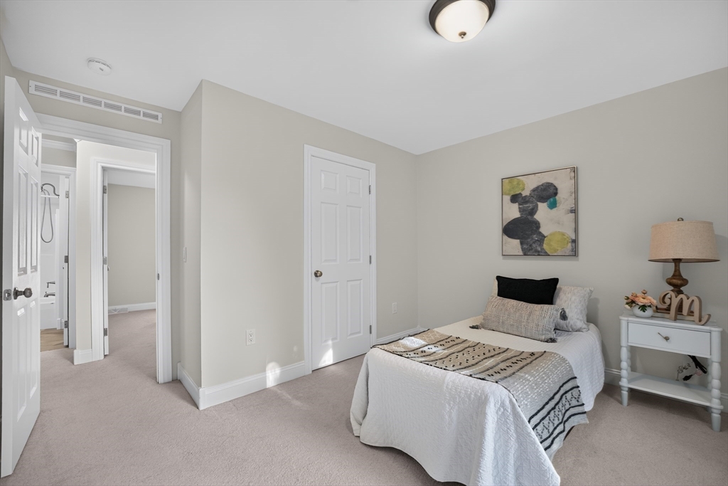 2 Leslie Court, Rockland, MA Photo #10