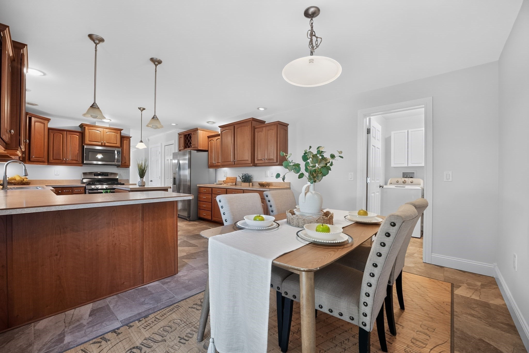 2 Leslie Court