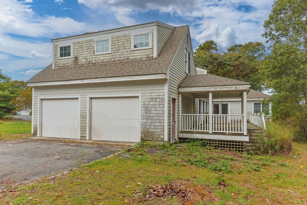 24 Minnetuxet Way