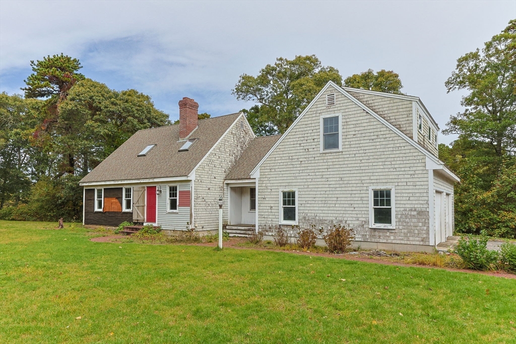 24 Minnetuxet Way