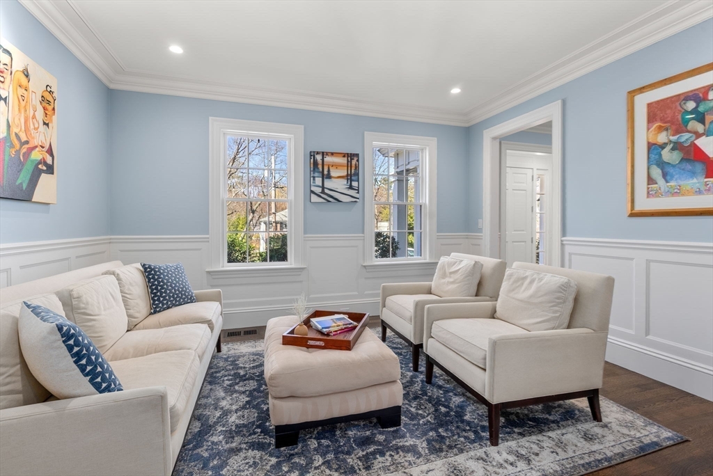11 Falmouth Rd
