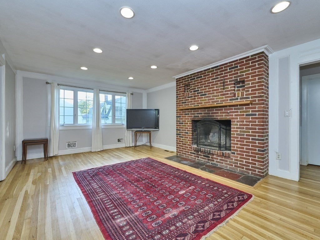 544 High Street