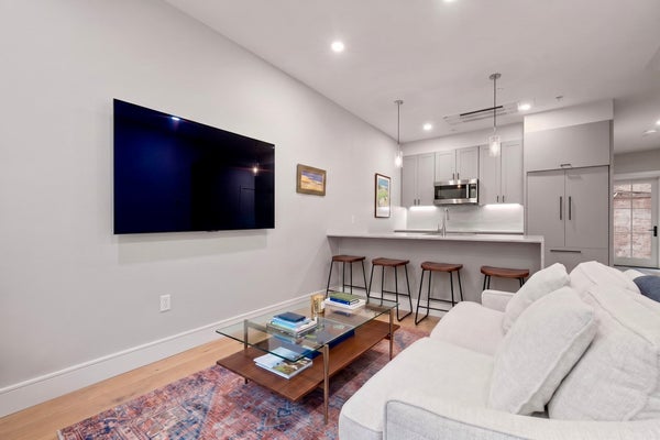 471 HANOVER ST APT 2, BOSTON, MA 02113 - Image 52bb5fe39d6a1bf2ee167cb04b2a7ddb/1476826631