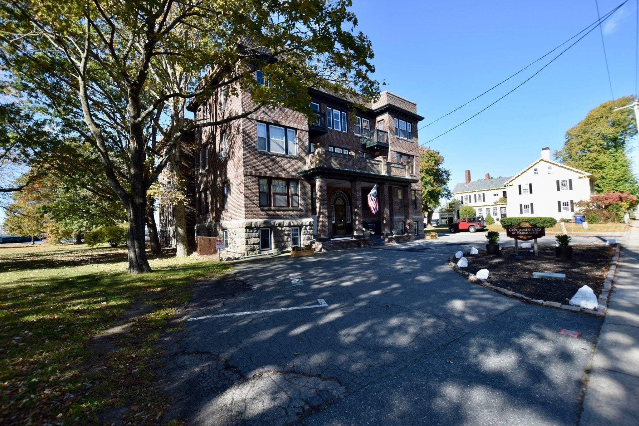 138 Main St 10