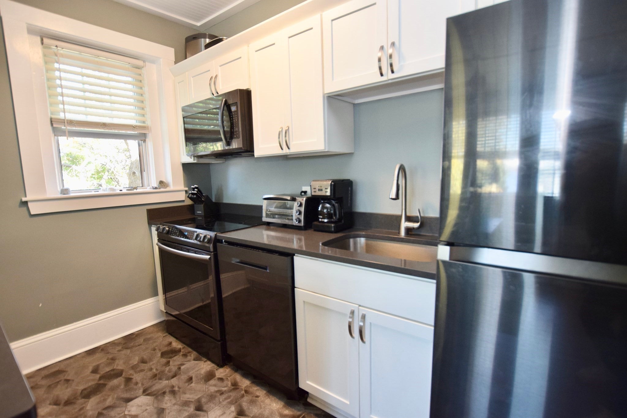 138 Main St #10, Fairhaven, MA, 138 Main St #10, Fairhaven, MA Photo #17