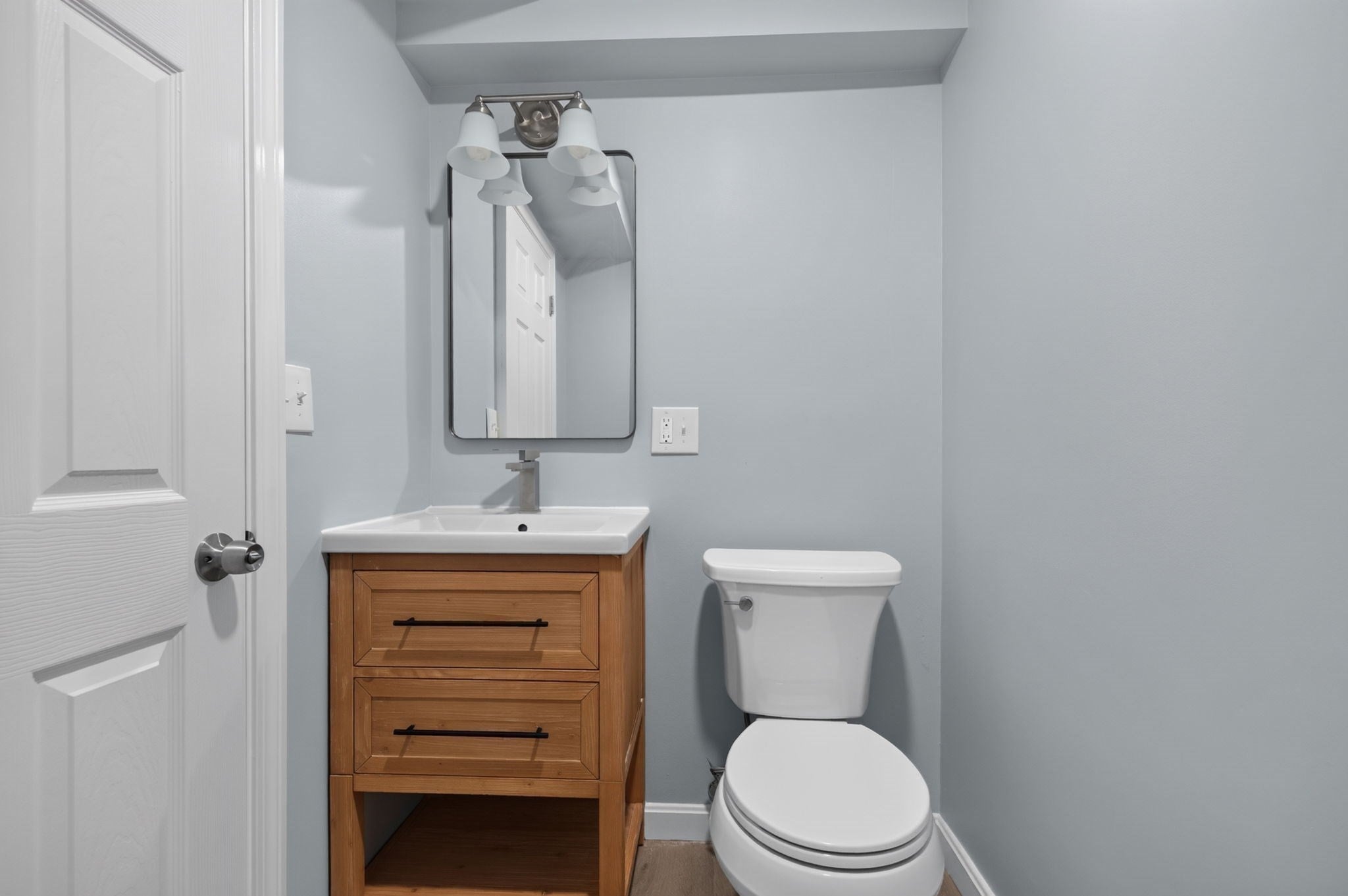 7 Hillcrest Dr, Chelmsford, MA, 7 Hillcrest Dr, Chelmsford, MA Photo #34