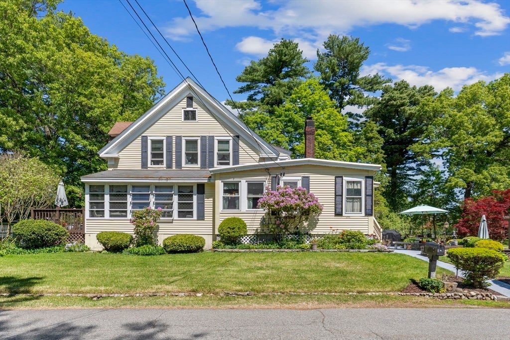 14 Naylor Ave