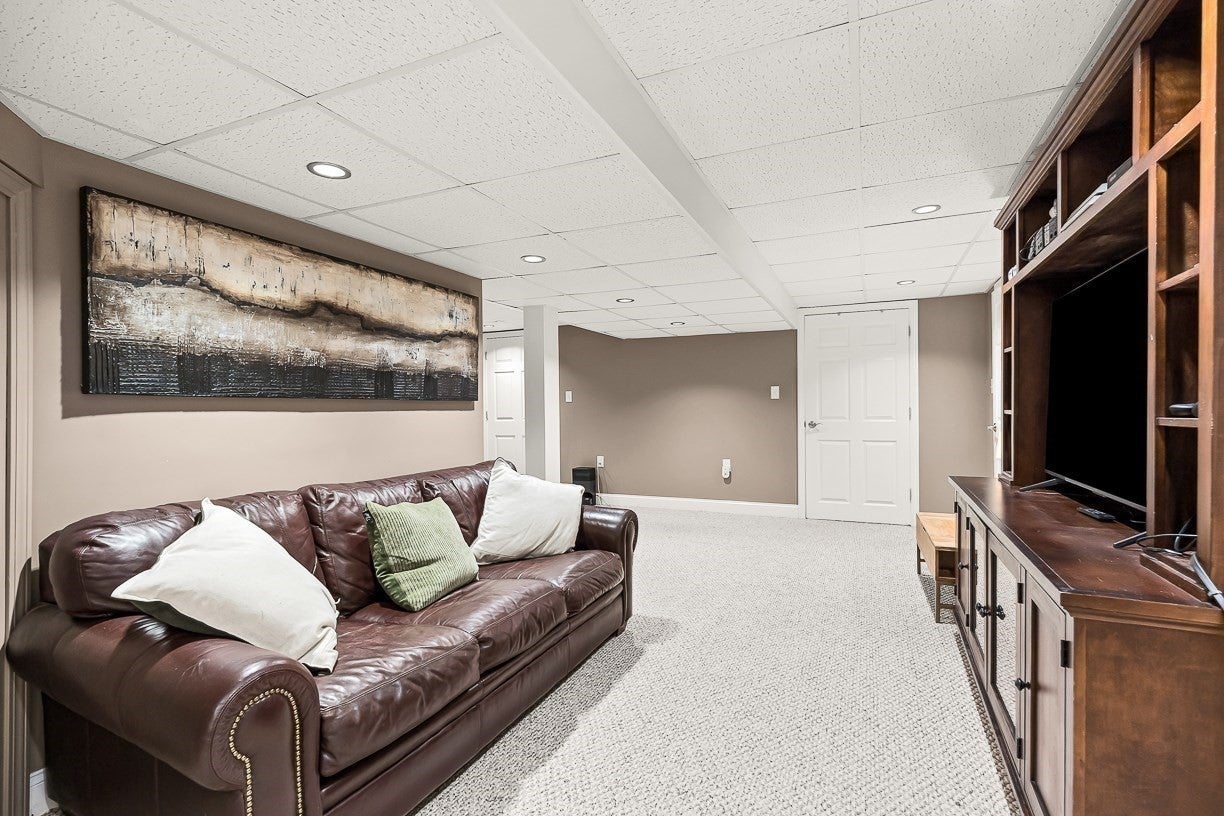 15 Millbrook Rd, Beverly, MA Photo #36