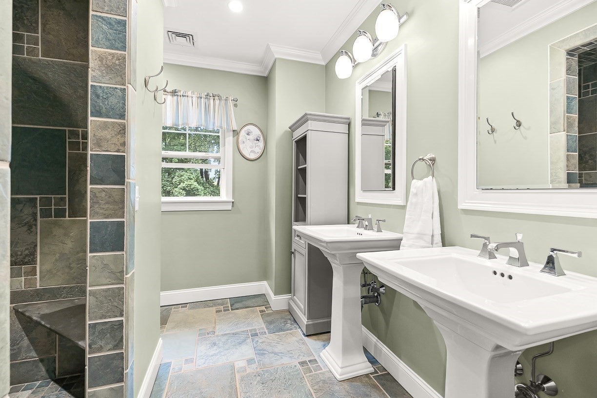15 Millbrook Rd, Beverly, MA Photo #26