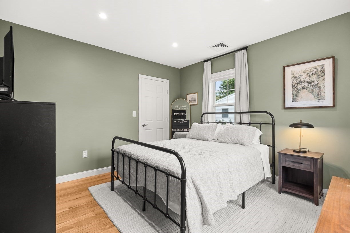 15 Millbrook Rd, Beverly, MA Photo #28