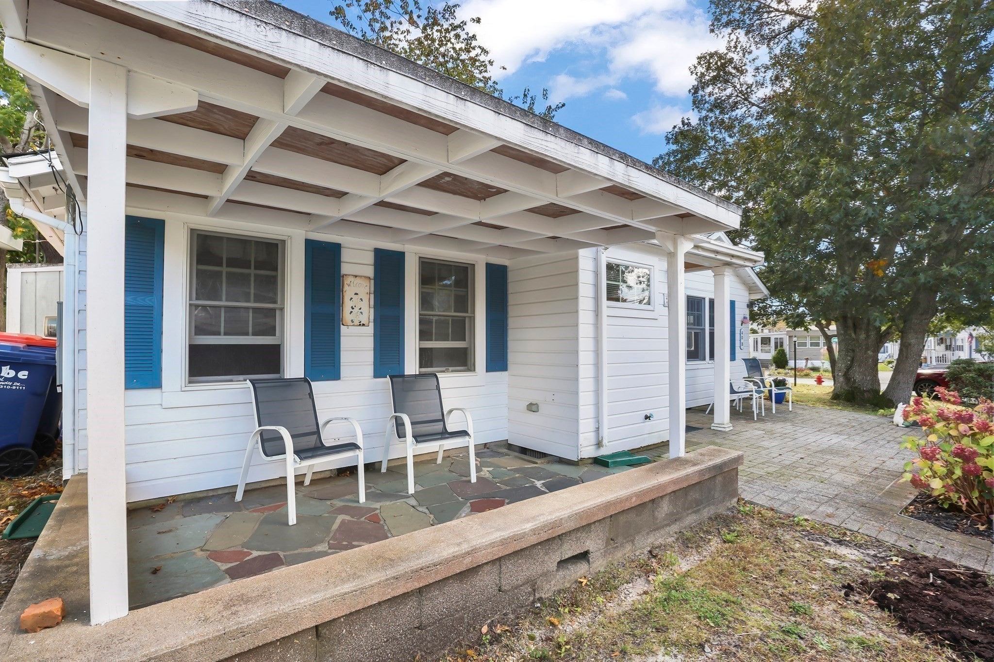 40B East Blvd
