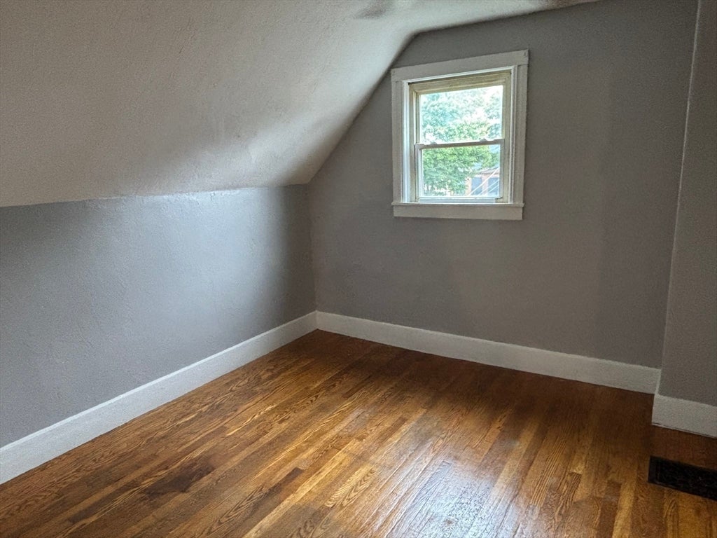 31 Woodward St, Worcester, MA, 31 Woodward St, Worcester, MA Photo #24