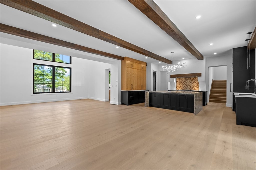 216 Greenwood Rd