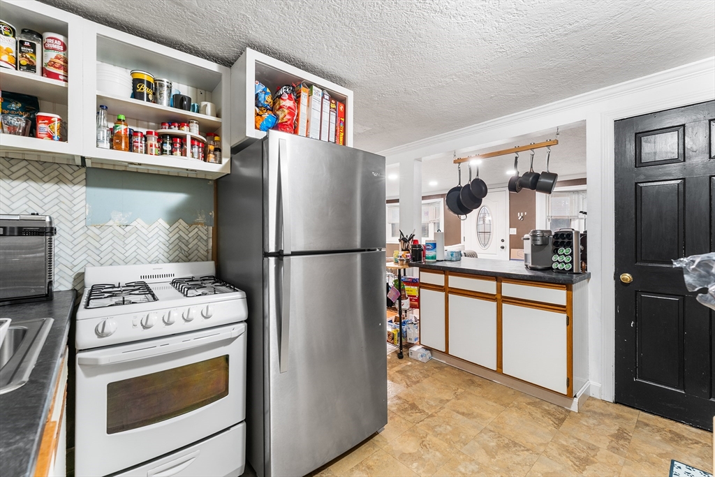 93 Annawon Dr, Halifax, MA Photo #11