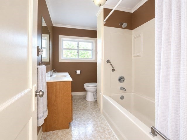 10 Cycle St, Westfield, MA, 10 Cycle St, Westfield, MA Photo #12