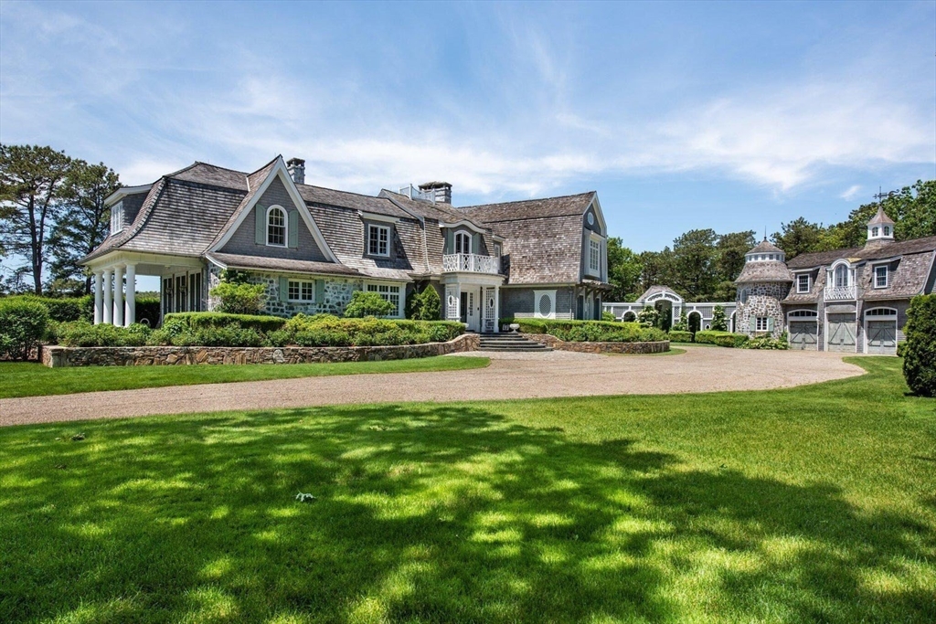 Barnstable, Massachusetts 02635, United States, 6 Bedrooms Bedrooms, ,9 BathroomsBathrooms,Residential,Active,14221