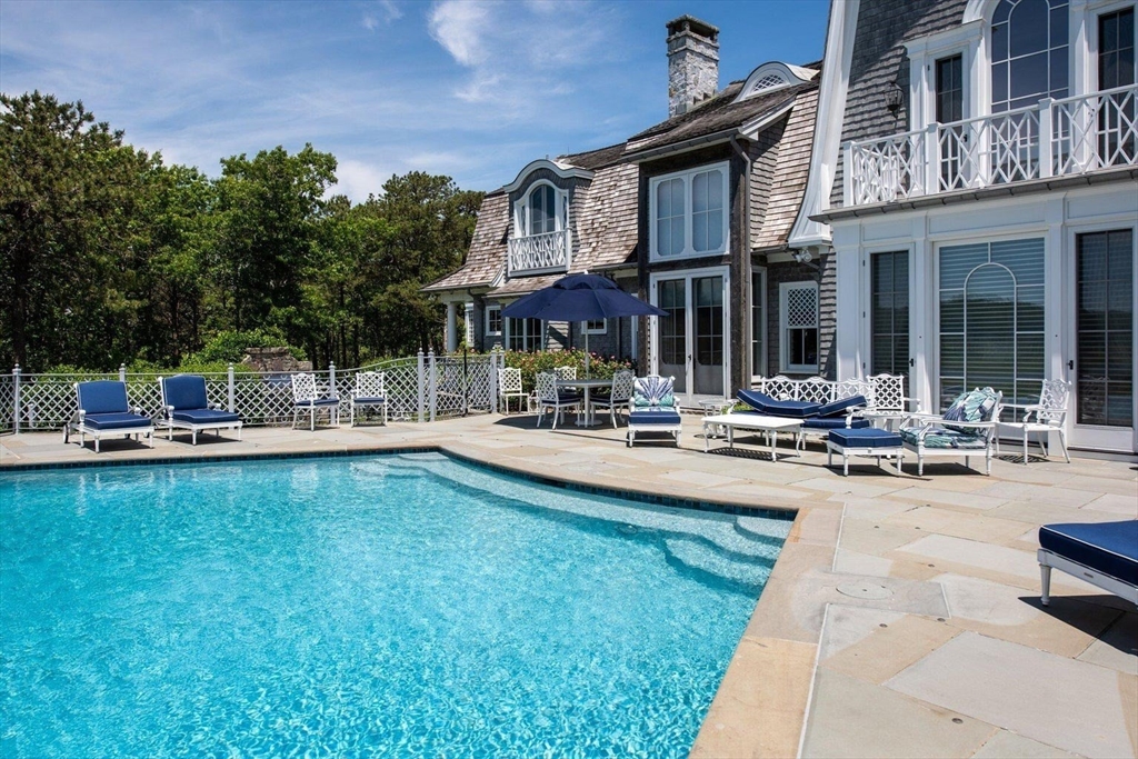 Barnstable, Massachusetts 02635, United States, 6 Bedrooms Bedrooms, ,9 BathroomsBathrooms,Residential,Active,14221