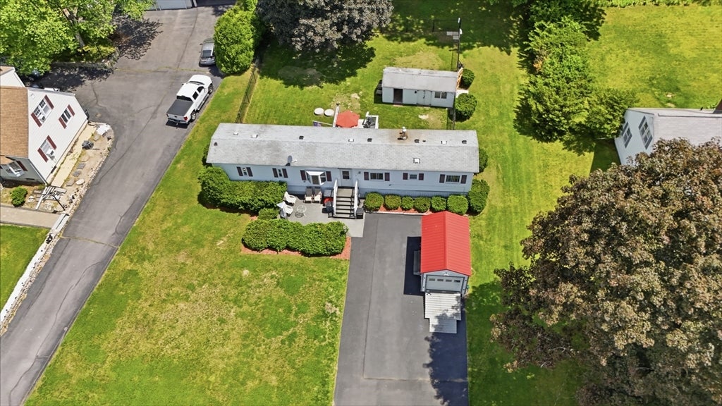8 Donahue Lane