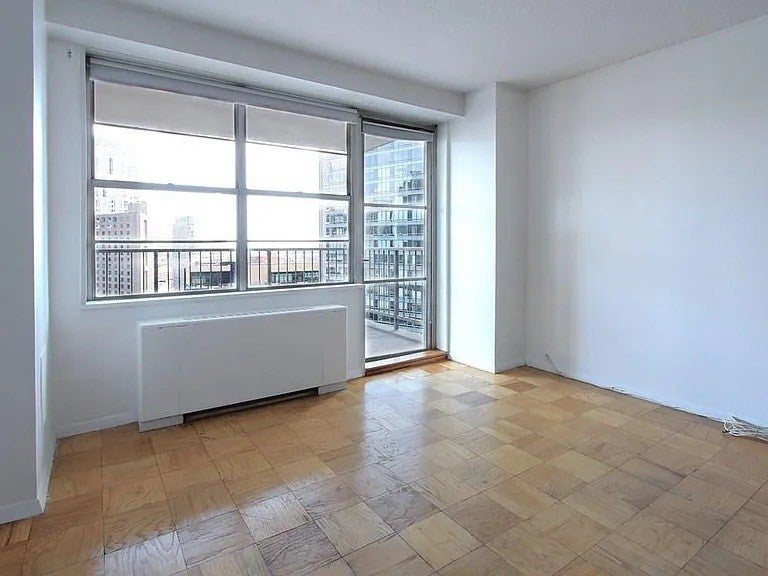 151 Tremont Street 22B