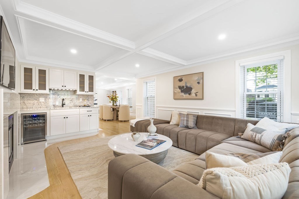 19 Oakland Ave 19