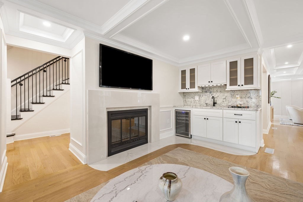 19 Oakland Ave 19