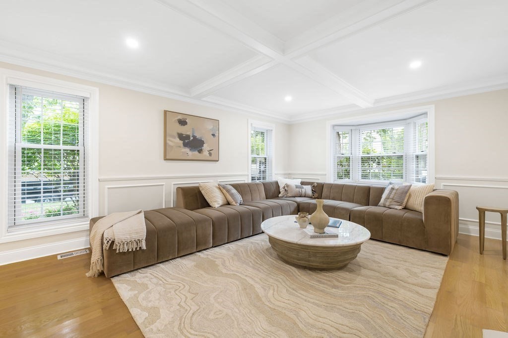 19 Oakland Ave 19