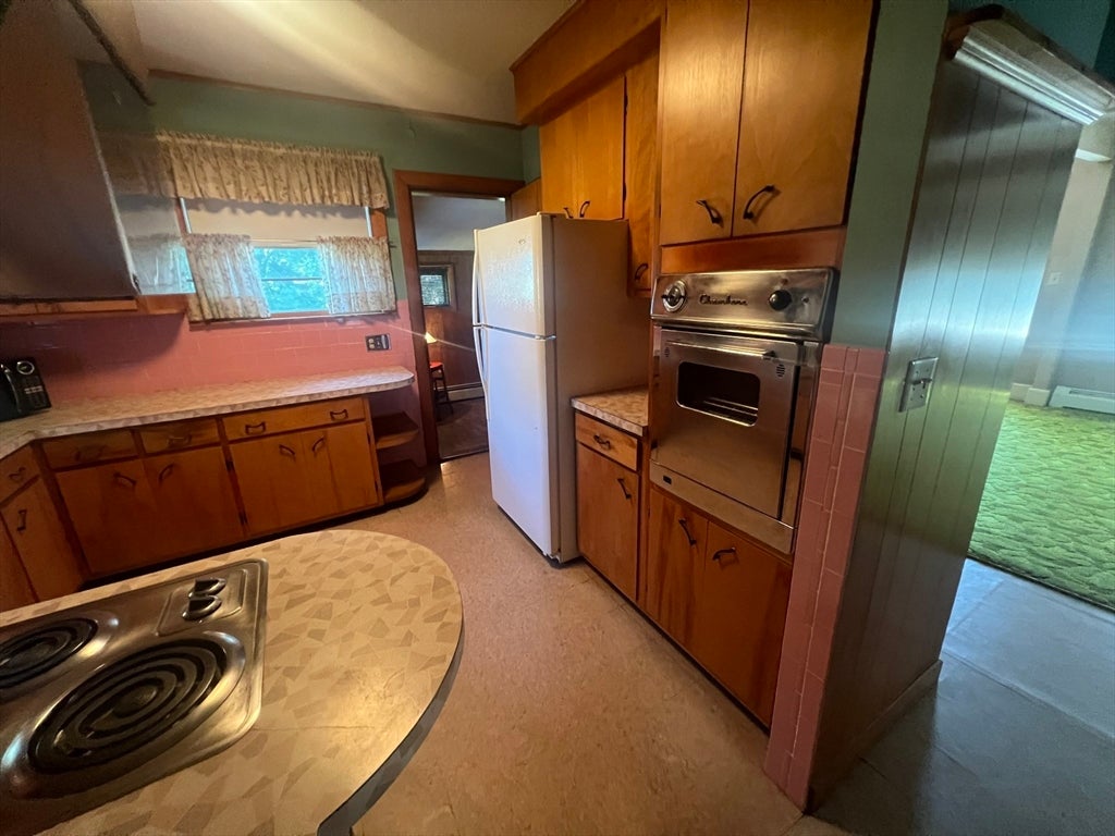 33 Dewey ST, Methuen, MA, 33 Dewey ST, Methuen, MA Photo #9