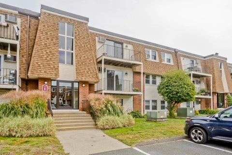 Photo of 80 Damon Rd #8206, Northampton, MA 01060 (MLS # 73583638)