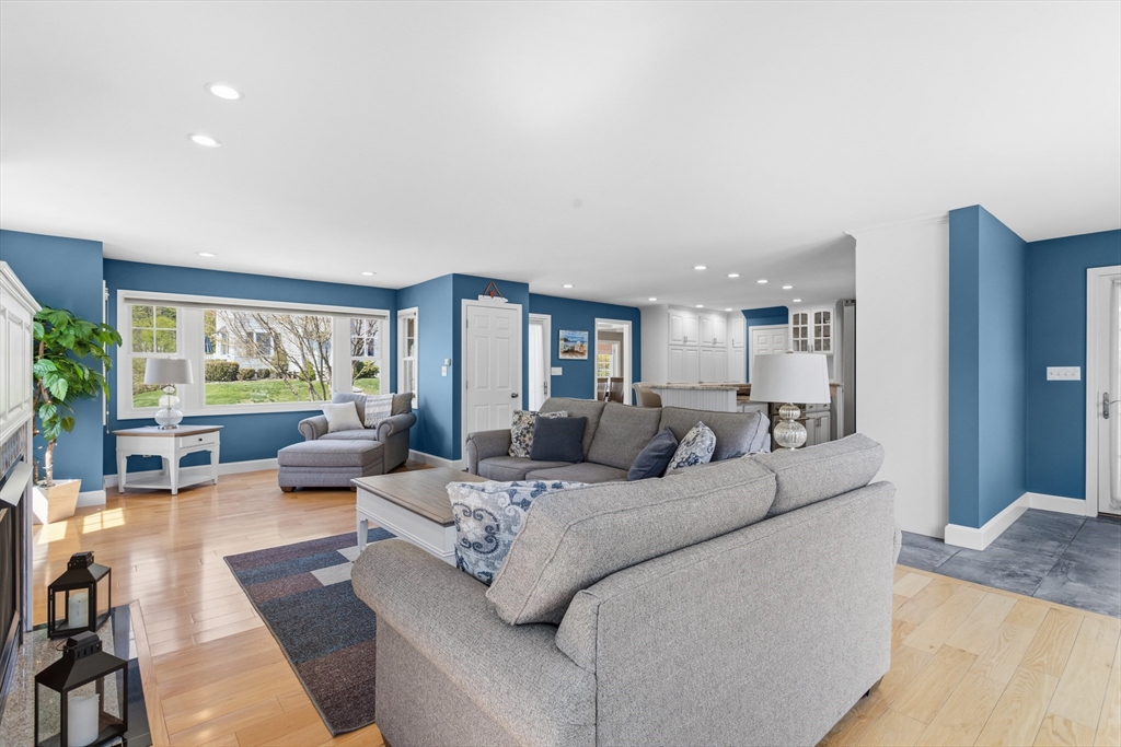 11 Highland Ave, Groveland, MA Photo #16