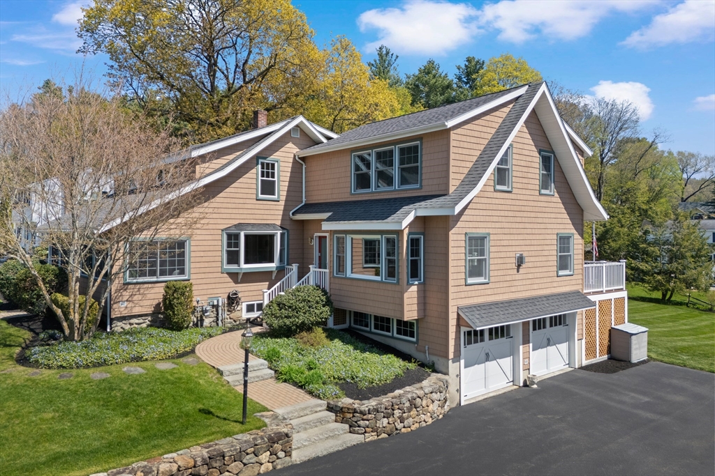11 Highland Ave, Groveland, MA Photo #2