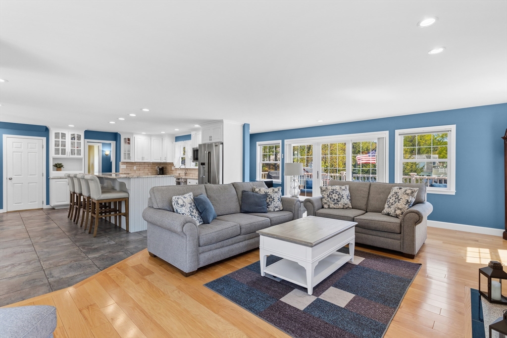 11 Highland Ave, Groveland, MA Photo #18
