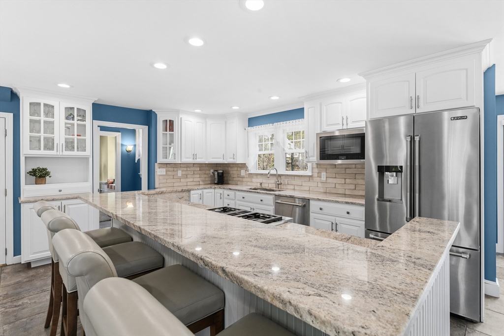 11 Highland Ave, Groveland, MA Photo #12