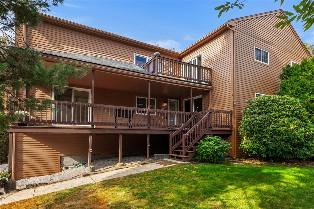 33 Country Club Ln D