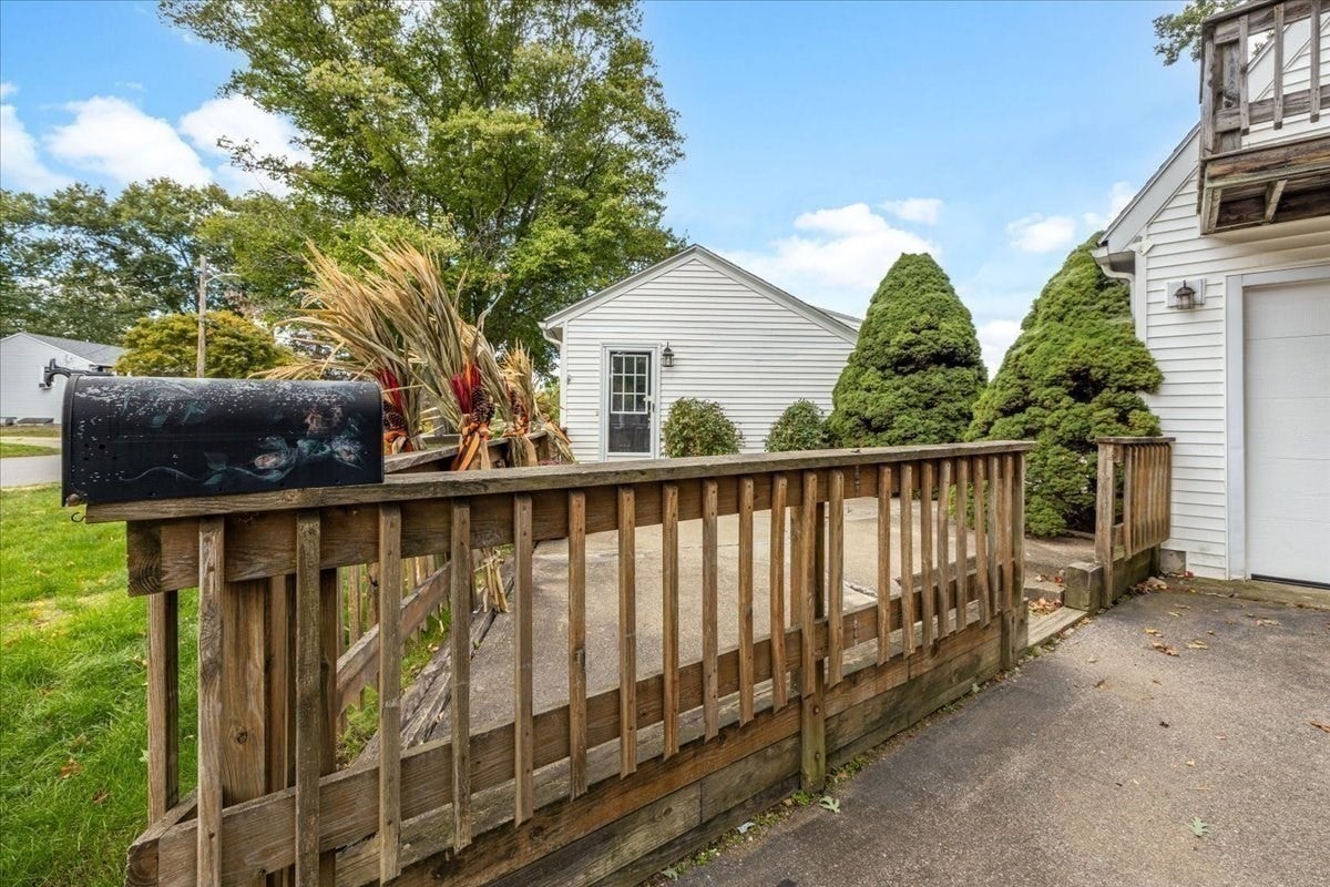 29 Bonneau Street, North Attleboro, MA Photo #33