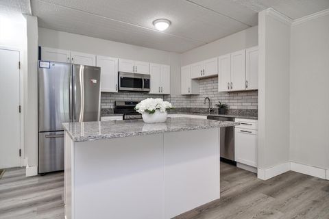 Photo of 1500 Worcester Road #215, Framingham, MA 01702 (MLS # 73447921) Photo of 1500 Worcester Road #215, Framingham, MA 01702 (MLS # 73447921)