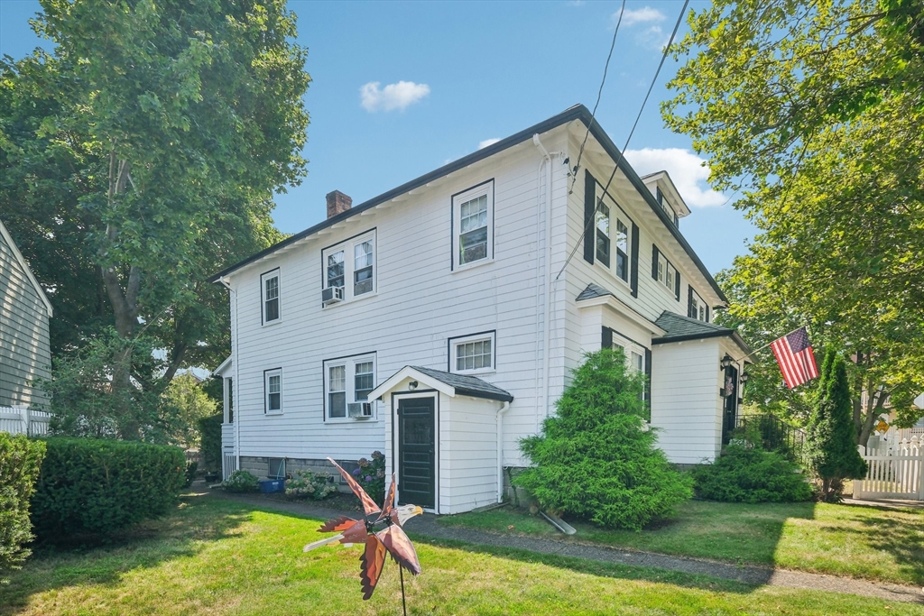 92 Hume Ave