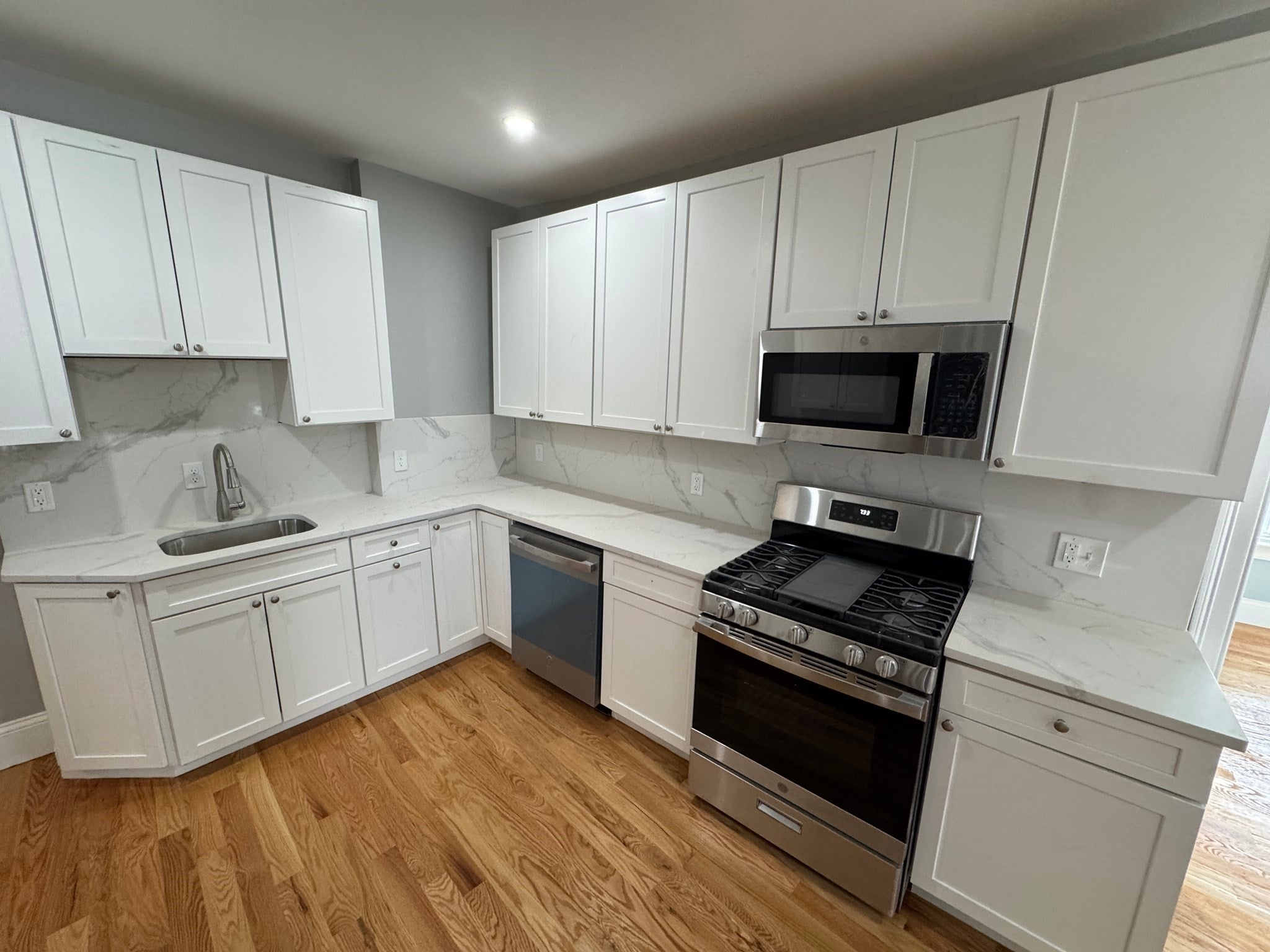 13 Spring St #2, Somerville, MA Photo #10