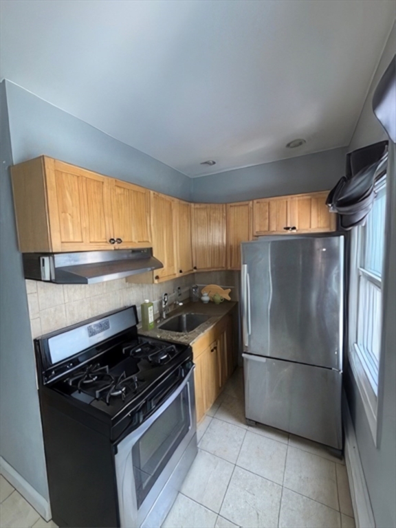 5 Prescott St B