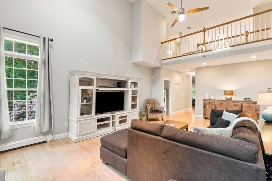 30 Juniper Rd, Upton, MA, 30 Juniper Rd, Upton, MA Photo #8