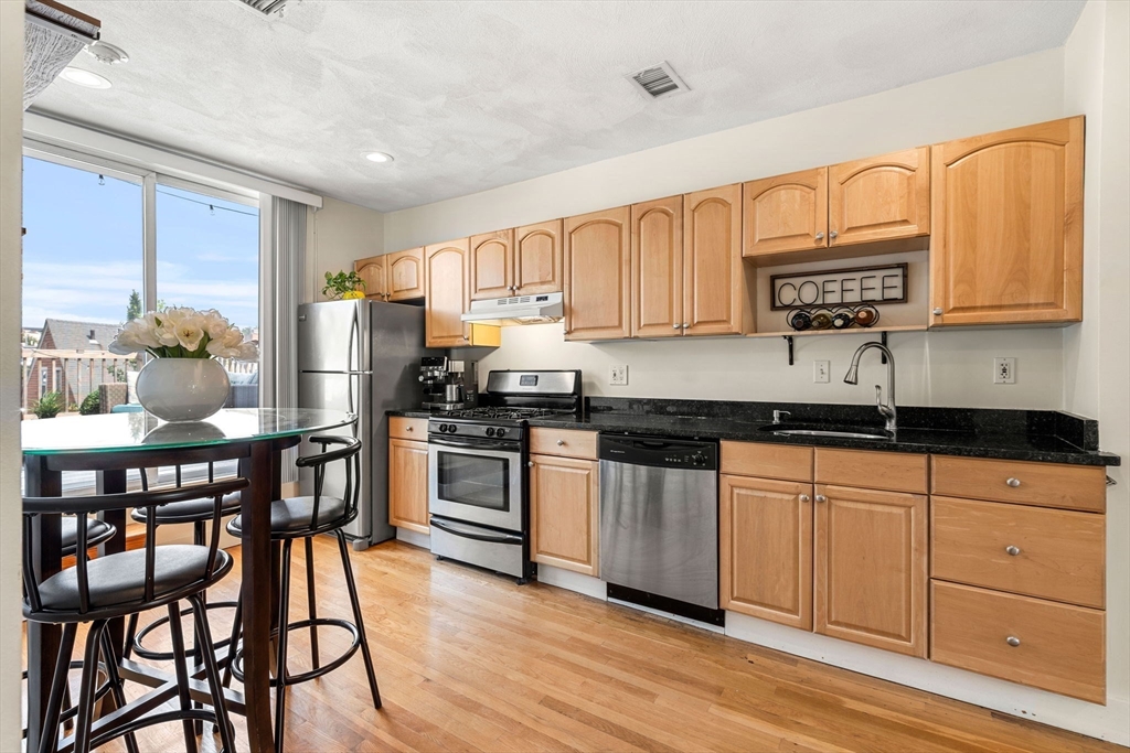 16 Trenton St 3