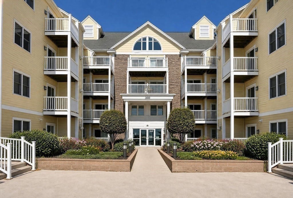 360 Revere Beach Blvd #217, Revere, MA Photo #3