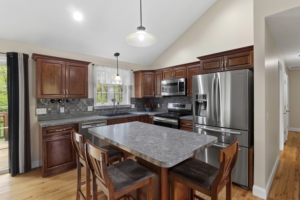 352 Durfee St
