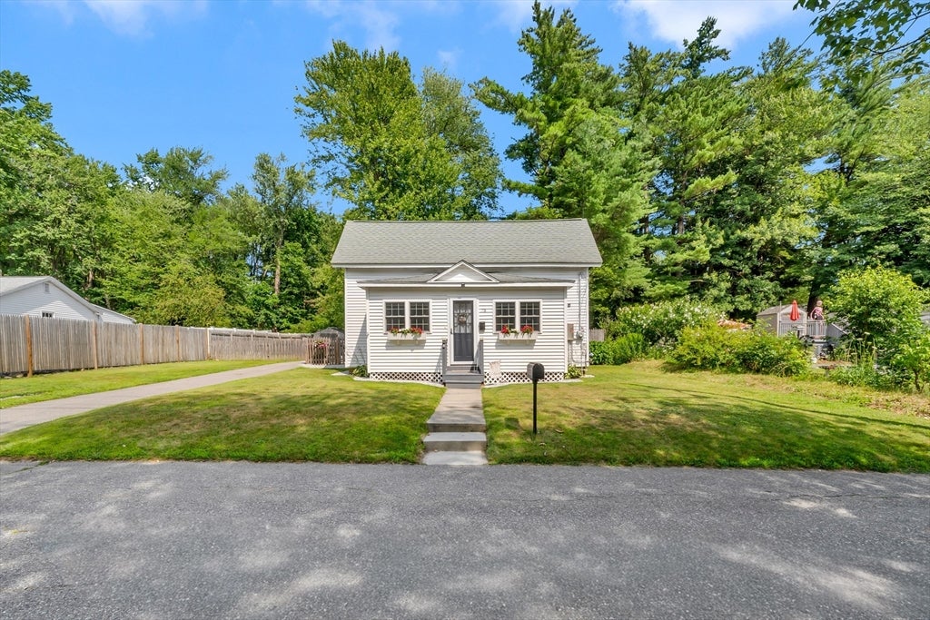 75 Norwood Ave, Leominster, MA, 75 Norwood Ave, Leominster, MA Photo #2