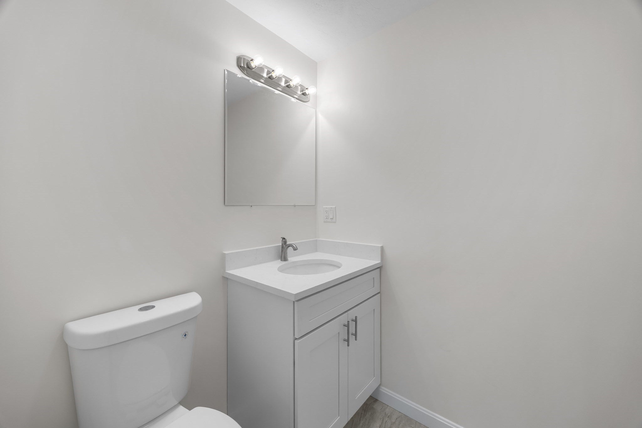 17 Crosby St #B, Webster, MA, 17 Crosby St #B, Webster, MA Photo #6
