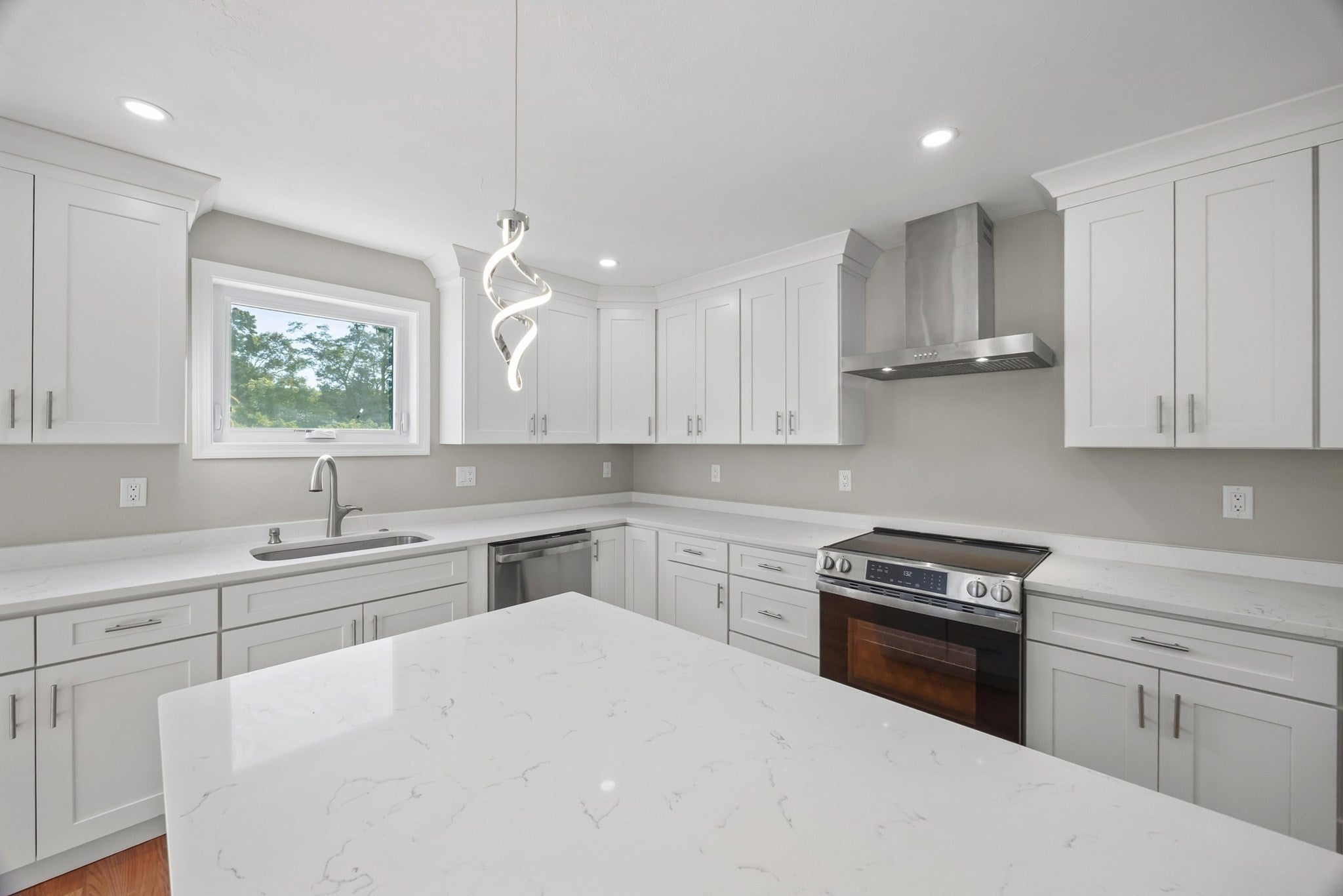 17 Crosby St #B, Webster, MA, 17 Crosby St #B, Webster, MA Photo #7