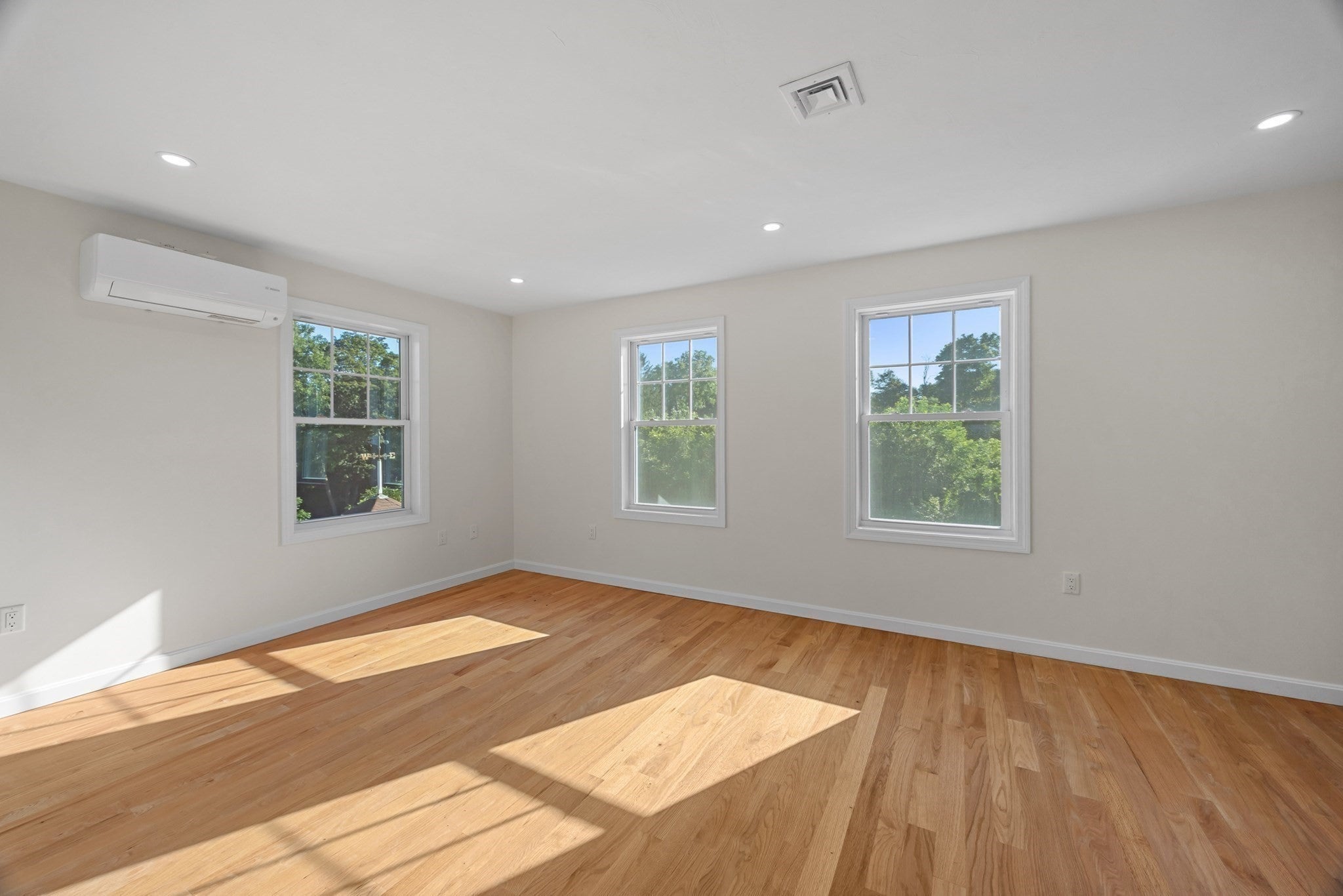 17 Crosby St #B, Webster, MA, 17 Crosby St #B, Webster, MA Photo #21